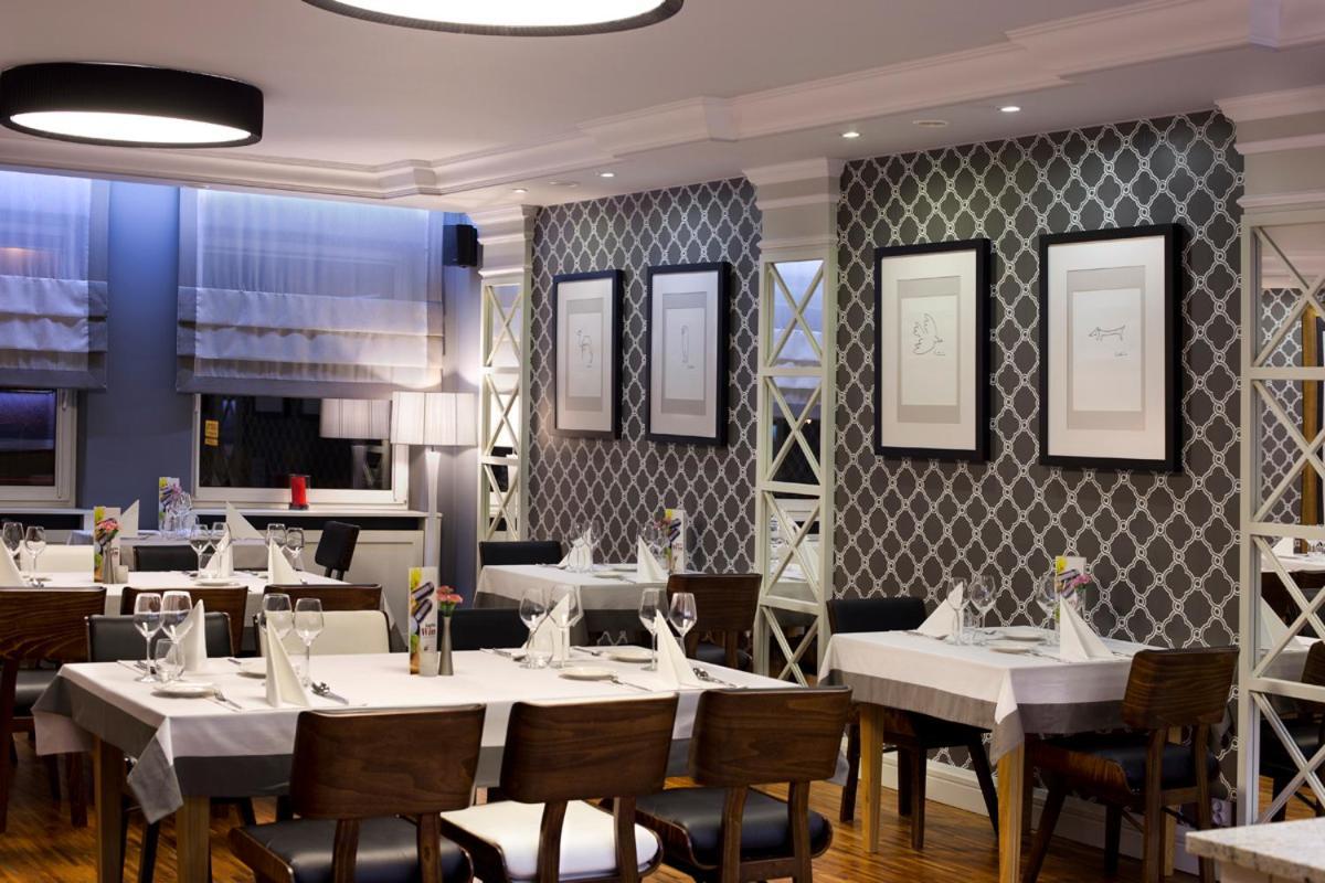 Miejsca Noclegowe I Restauracja Kaminski เก็งป์โน ภายนอก รูปภาพ