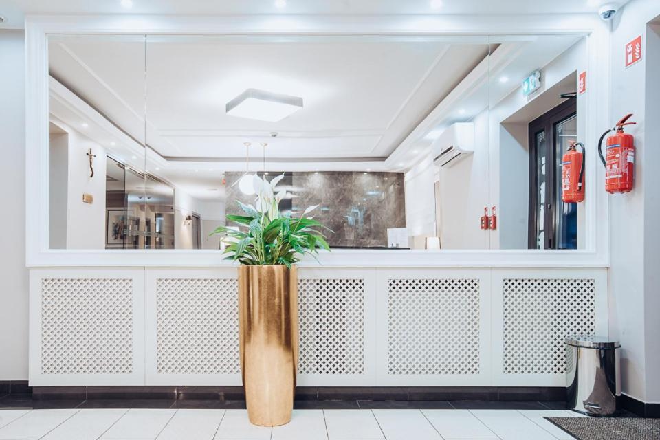 Miejsca Noclegowe I Restauracja Kaminski เก็งป์โน ภายนอก รูปภาพ